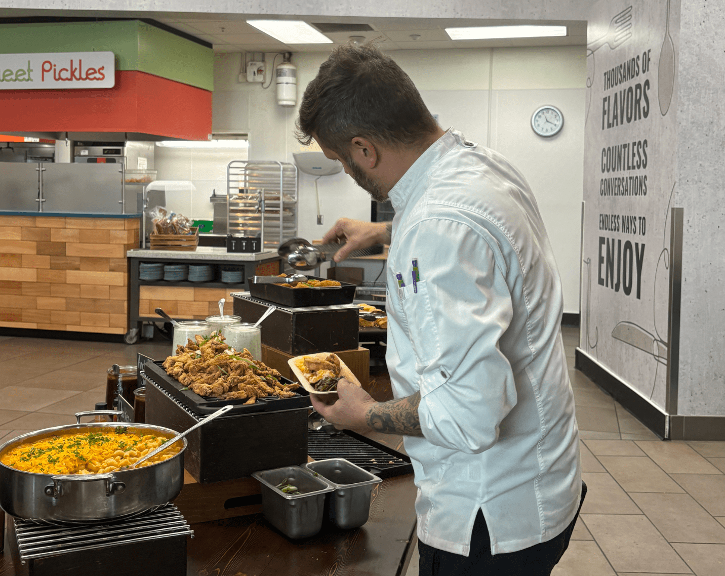 Aramark Collegiate Hospitality chef at a vegan pop-up station. 